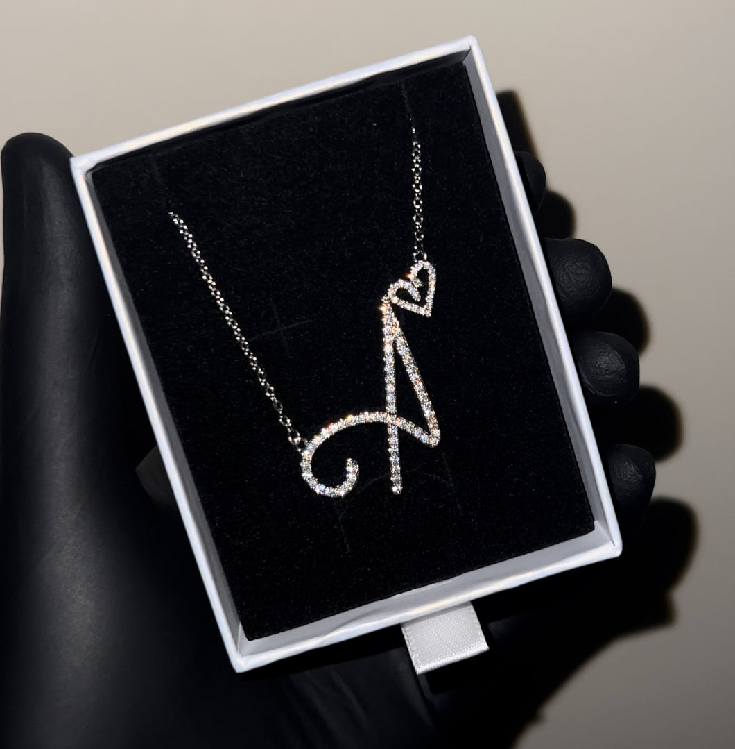 INITIAL<3 NECKLACE